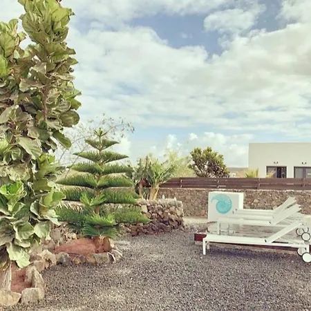 Agua Con Jacuzzi ラハレス