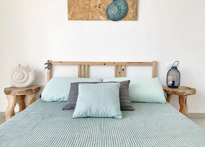 Agua Con Jacuzzi Hotel